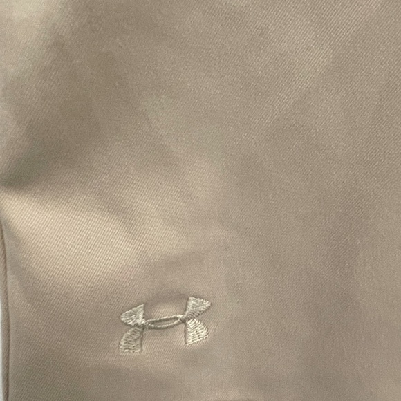 Under Armour Performance Women’s Golf Shorts size 10 - Picture 4 of 4